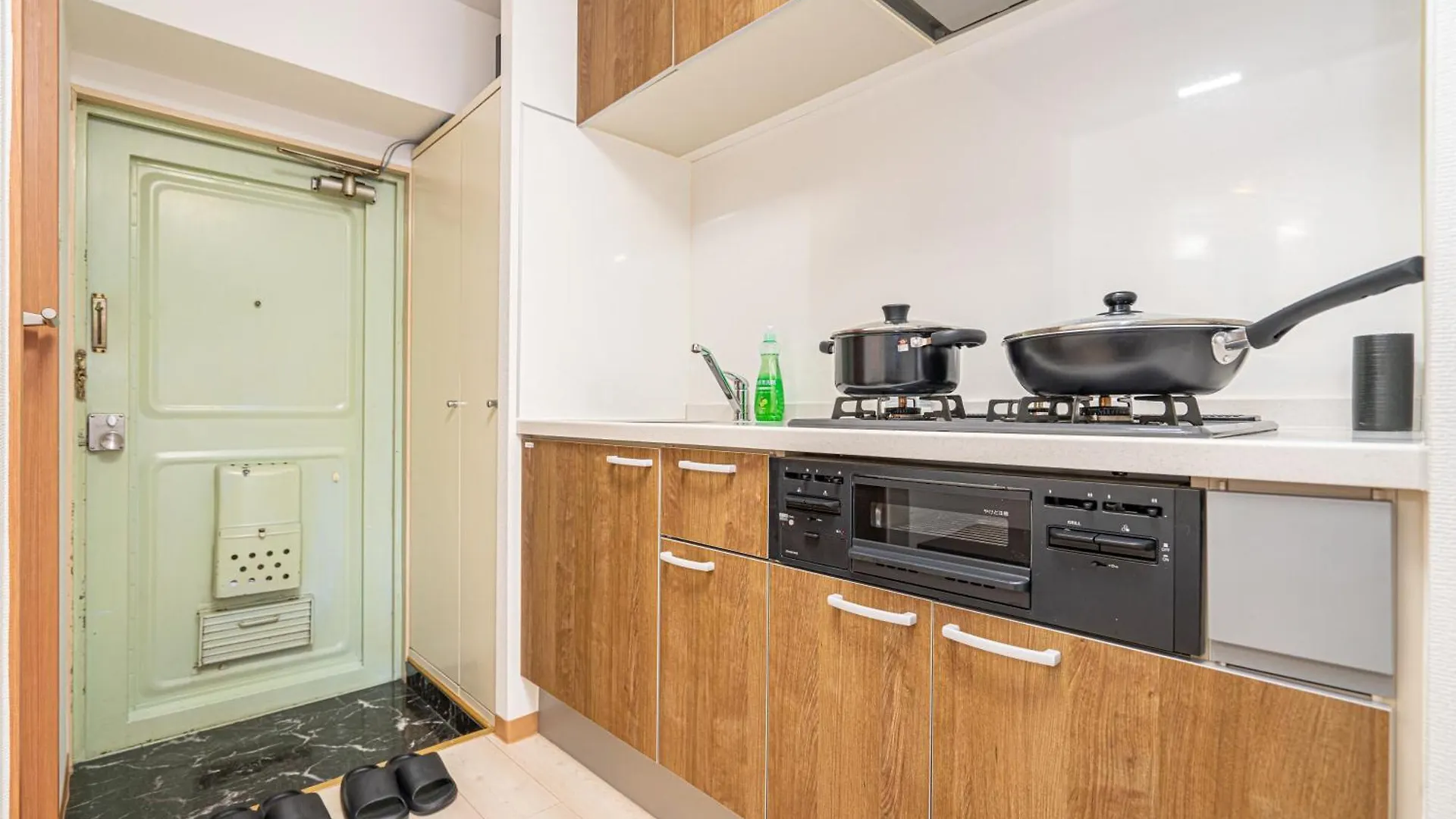 Apartment Ikebukuro East Exit, Two-Bedroom Boutique Apart Ment Tokyo