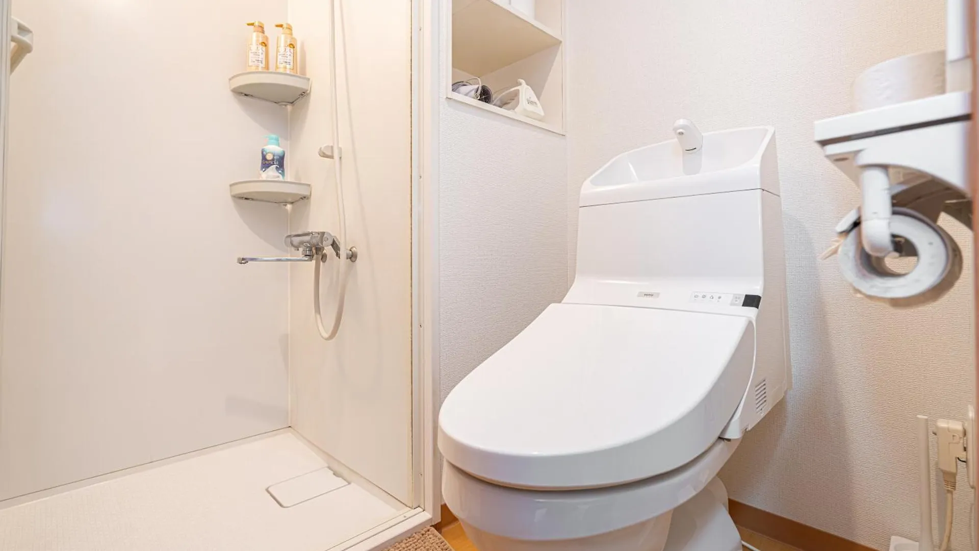 Ikebukuro East Exit, Two-Bedroom Boutique Apart Ment Tokyo 0*,  Japan