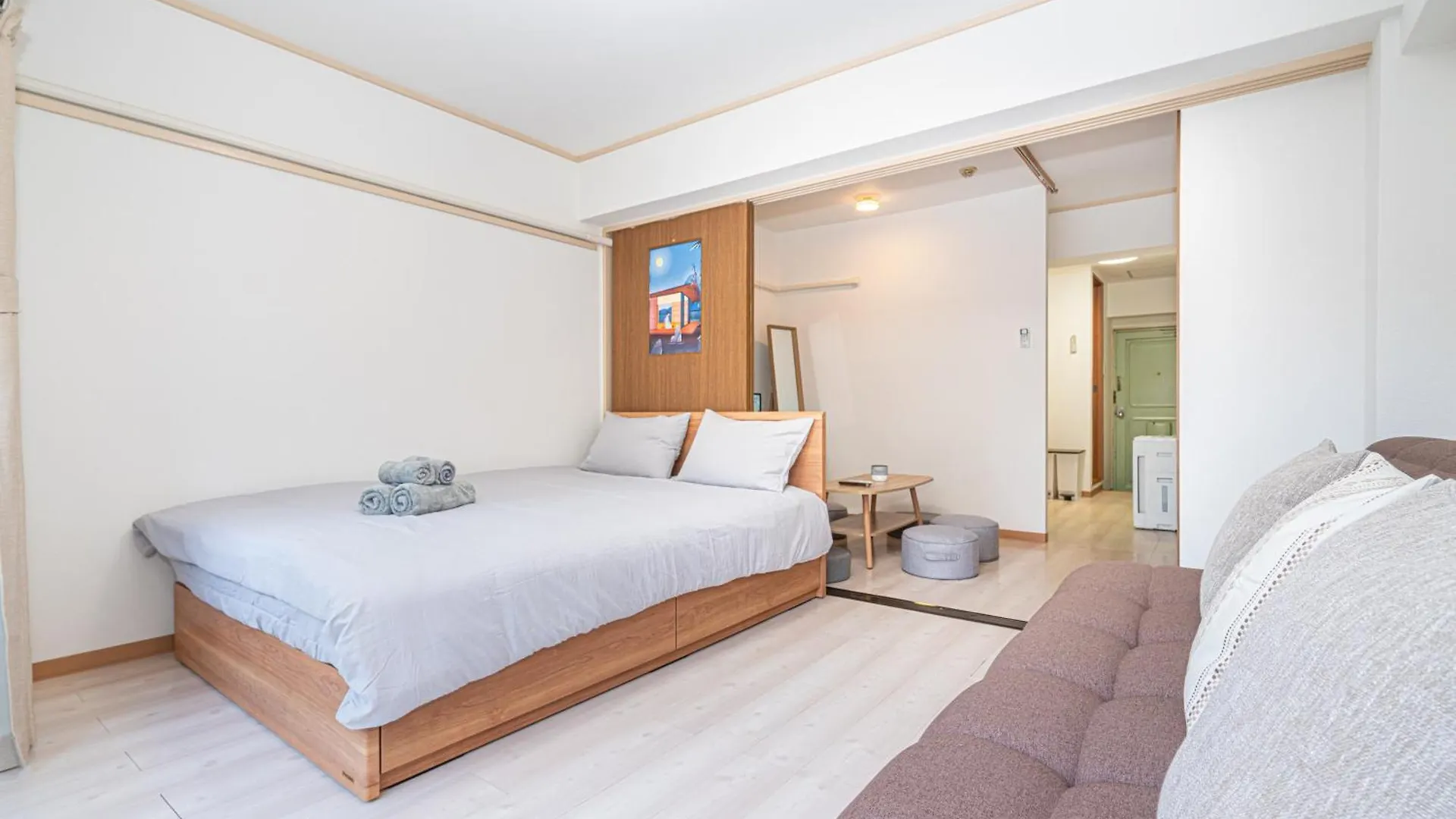 Ikebukuro East Exit, Two-Bedroom Boutique Apart Ment Tokyo