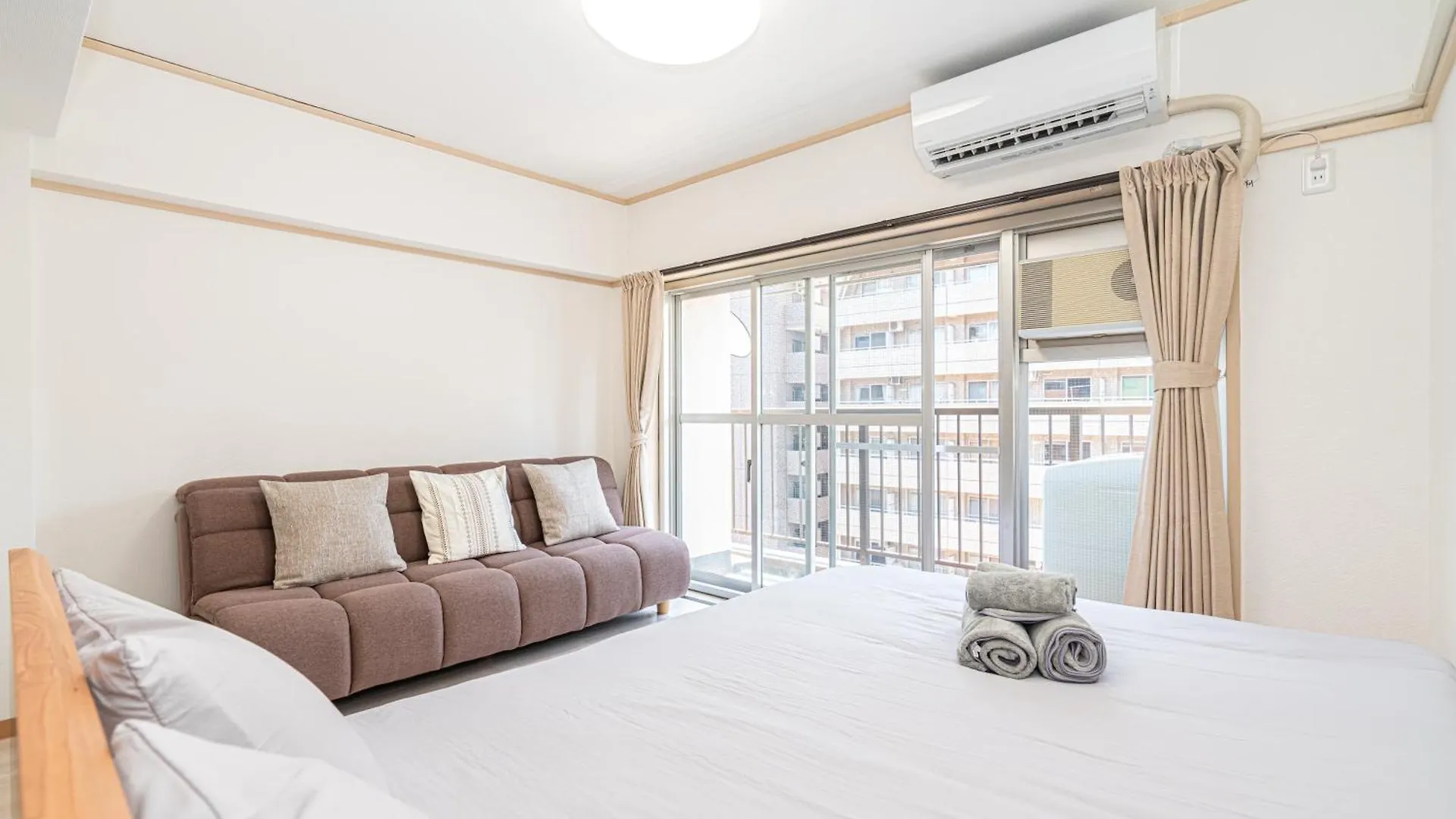 Ikebukuro East Exit, Two-Bedroom Boutique Apart Ment Tokyo